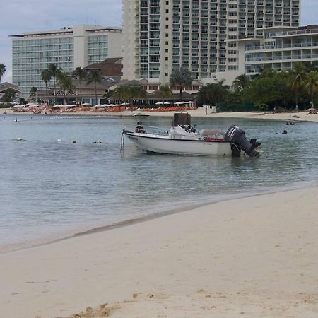 Rairoyale At Sand Castles Ocho Rios Exterior foto